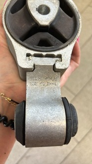 фото thumb №3, Кронштейн подушка двигуна renault espace v talisman 113568280r