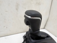 фото thumb №9, Toyota yaris iv p21 2020- домкрат изменения селектор передач чехол