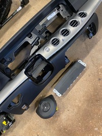 фото thumb №12, Mercedes w213 консоль подушка безопасности подушки безопасности оригинал