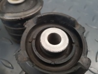 фото thumb №8, Гумки балка підвіски зад оригінал нове 9 059 300 kpl 5 штуки. bmw e36