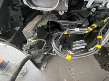 фото thumb №7, Бампер капот крила підсилювач радіатор лампи bmw ix i20 колір a96