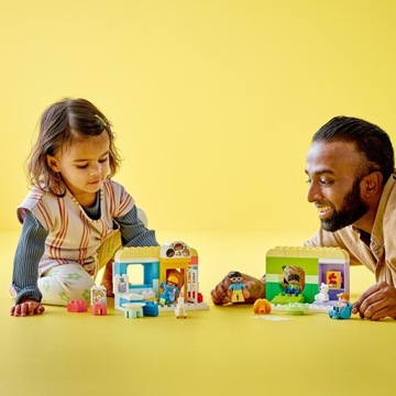 LEGO DUPLO Один день из жизни в детском саду (10992)