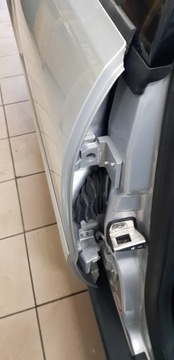 фото thumb №1, Audi a4 b5 петля дверь зад правая левая сторона