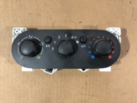 фото thumb №1, Панель кондиціонера renault оригінальний номер t1032613b