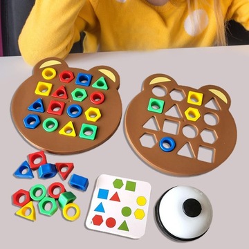 Gra w dopasowywanie kształtów. Puzzle edukacyjne z pasującymi kartami i dzwonkiem