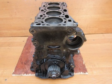 фото thumb №8, Vw skoda audi 1.6 tdi dgt блок голий поршень wał 04lb 04l023ac 04l023ag v640