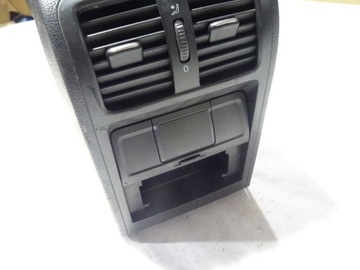 фото thumb №8, Подлокотник туннель средний решётки воздуховод зад vw passat b6 3c0 3c0863319l