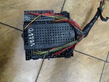 фото thumb №2, Volvo s60 2.4d 02' коробка запобіжників 8622520