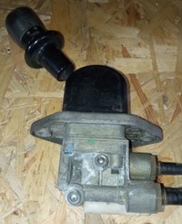 фото thumb №1, Wabco 9617231180 клапан тормозной, тормоз вспомогательный