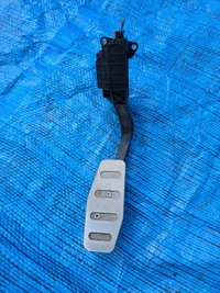 фото thumb №1, Fiat 500 abarth педаль газа потенциометр 52082036018