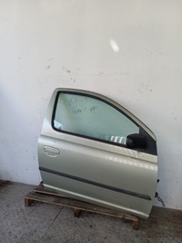 фото thumb №1, Toyota yaris i двері праве