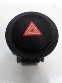 фото thumb №2, Кнопка света аварийных toyota aygo lift 15b424