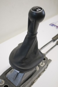 фото thumb №8, Volkswagen оригинальный номер 1q0711049c выборщик передач