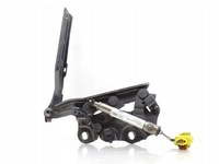 фото thumb №13, Audi оригинальный номер 8v0823301f 8v0823823f петля капот патрон