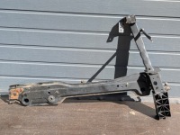 фото thumb №1, Renault megane iv балка pod радиатор 2017r