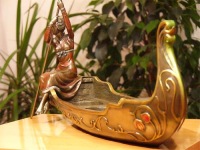 GONDOLA ЦЕРКОВЬ С ЖЕНЩИНОЙ статуэтка VERONESE