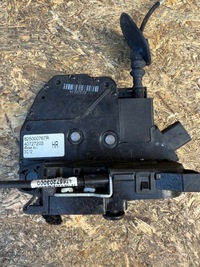 фото thumb №2, Замок дверь правый задняя renault clio iv 825000767r