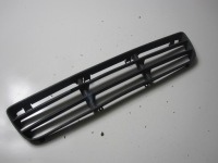 фото thumb №1, Заглушка бампера перед средняя vw bora 99r