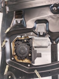 фото thumb №9, Механизм стекло рамка правый задняя audi a3 8l