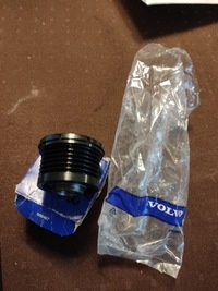 фото thumb №3, Генератор 7701477508 8666126 31251074 volvo oem