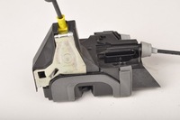 фото thumb №7, Land rover discovery l462 замок дверь правый задняя