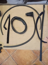 фото thumb №1, Mercedes slk r170 uszcelki дверь левых