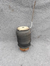 фото thumb №1, Подушка пневмоподушка задня mercedes w212 e-klasa kombi