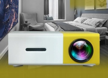 Przenośne Kino Domowe MINI Projektor Rzutnik LED FULL HD USB 920x1080 PILOT