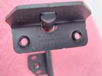 фото thumb №3, Mercedes e клас w213 кронштейн ременя засув