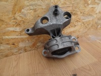 фото thumb №1, Dacia duster 2011 1,5 dci подушка двигуна кронштейн