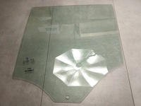 фото thumb №1, Bmw x1 f48 скло ліва зад 2017