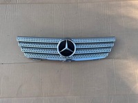 фото thumb №1, Mercedes класс c w203 купе рестайлинг решётка радиатора решётка радиатор оригинал