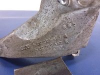 фото thumb №6, Audi a8 d2 2.8 v6 кронштейн коробки левая 4d0399107a