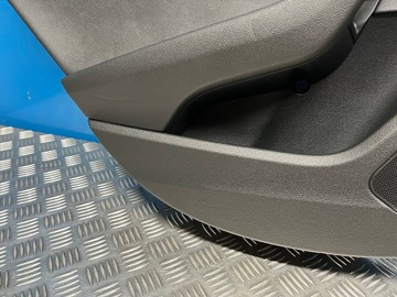 фото thumb №9, Audi a4 b9 боковина обивка дверь левый зад кожа