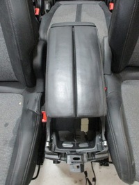 фото thumb №7, Обивка pół кожа сиденья peugeot 5008 ii