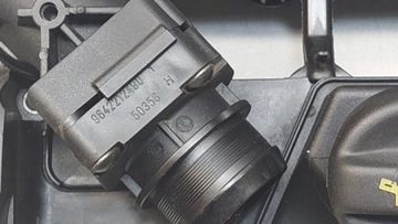 фото thumb №9, Кришка клапанів peugeot 206 1.4 hdi 8hz 9642212480