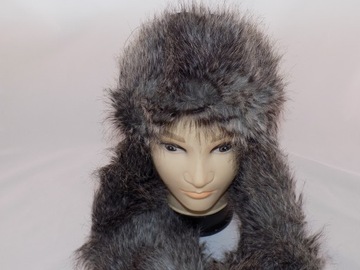 USZATKA DŁUGA DAMSKA ZU-01 CZAPKA PILOTKA