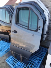 фото thumb №6, Дверь передние правое mercedes sprinter 907 910