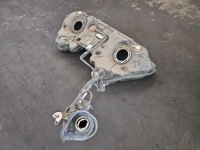 фото thumb №1, Бак пального bak mercedes cls ii c218 10- 4.7 v8 278922