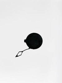 фото thumb №2, Vw beetle заглушка фаркоп бампера зад 5c5807441b