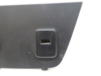 фото thumb №3, Opel crossland x заглушка роз'єм port usb 39072762