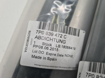 фото thumb №6, Планка двері скла правий зад vw touareg 7p нова