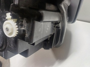 фото thumb №9, Лампа праві перед mg v 5 повний led європа