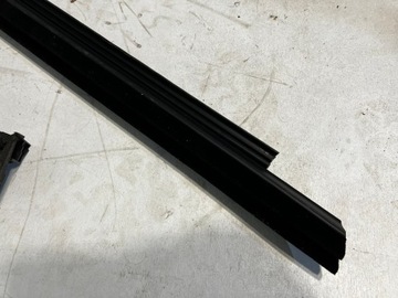 фото thumb №3, Corolla e21 планка уплотнитель внутренний правый передняя