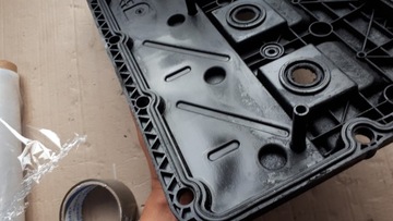 фото thumb №8, Крышка клапанов transit 2.4 tdci 6c1q-6k271ce