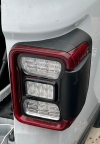 фото thumb №1, Правая лампа задняя jeep gladiator jt мёртвая зона eu 68338386ag