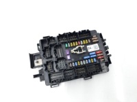 Tesla model s 2016 рамка / модуль предохранителей Цена, фото thumb