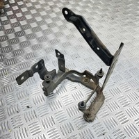 фото thumb №1, Корзина кронштейн насоса усилителя c30 v50 s40 ii c70 ii