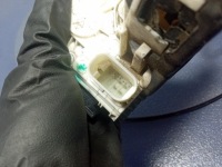 Maserati levante замок дверь задняя левое  задний 6 pin 670101186 Недорого, фото thumb