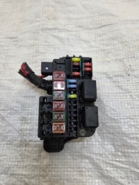 Купить Корпус коробка предохранителей opel mokka a 1.6 cdti 8261662, фото thumb